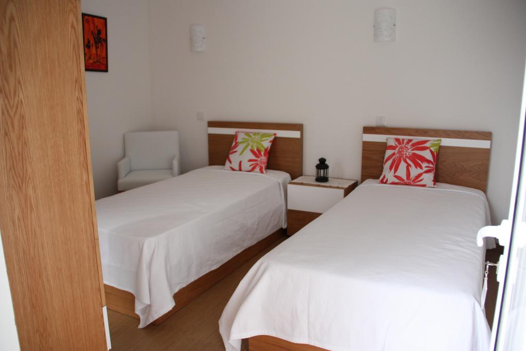 Patio Da Caetana Guest House Freineda Стая снимка